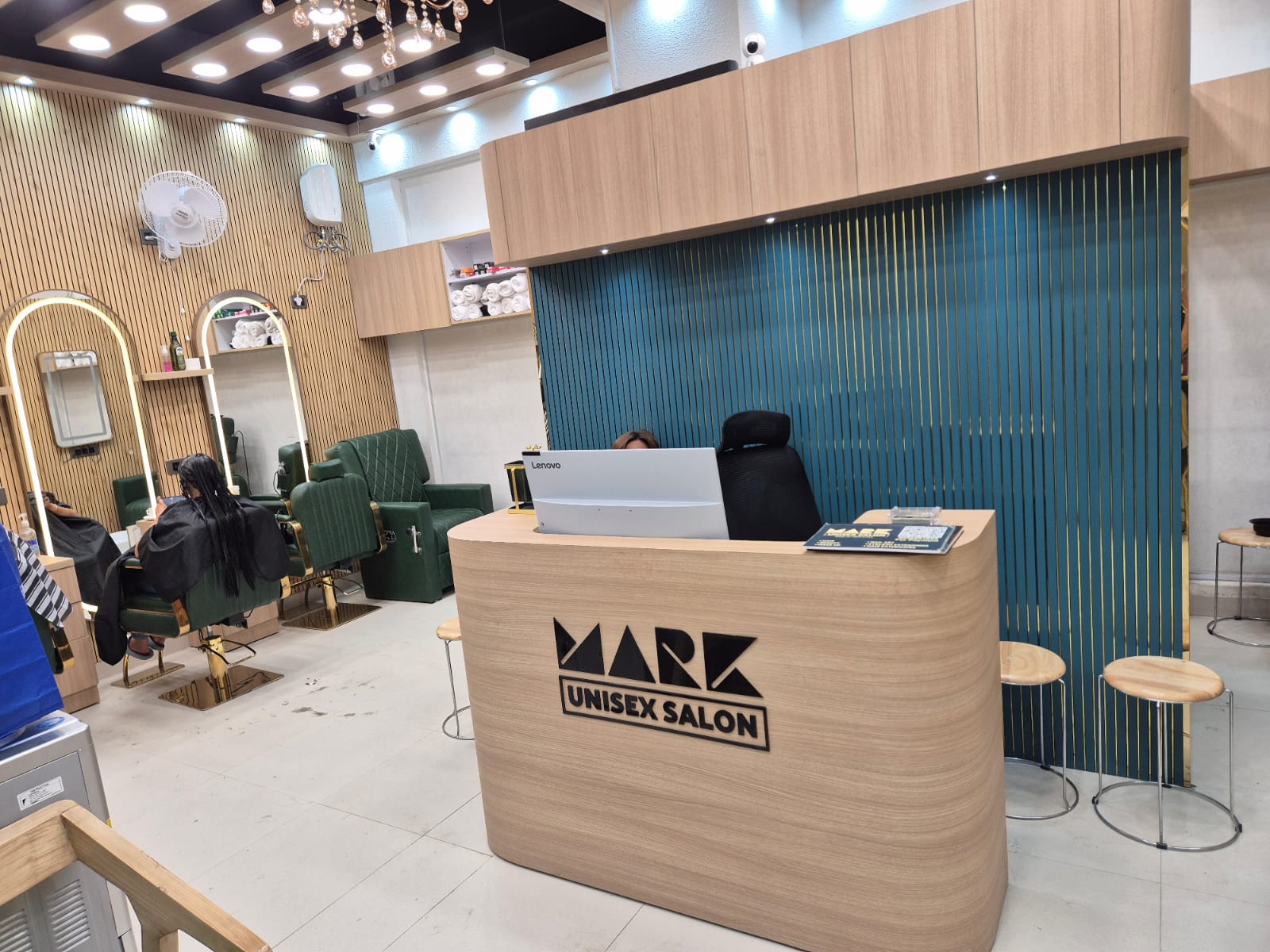 Salon Image 1